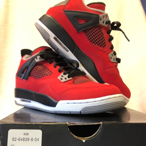 *SOLD* Air Jordan 4 Retro. Size 5Y/7 Womens - Picture 3 of 5